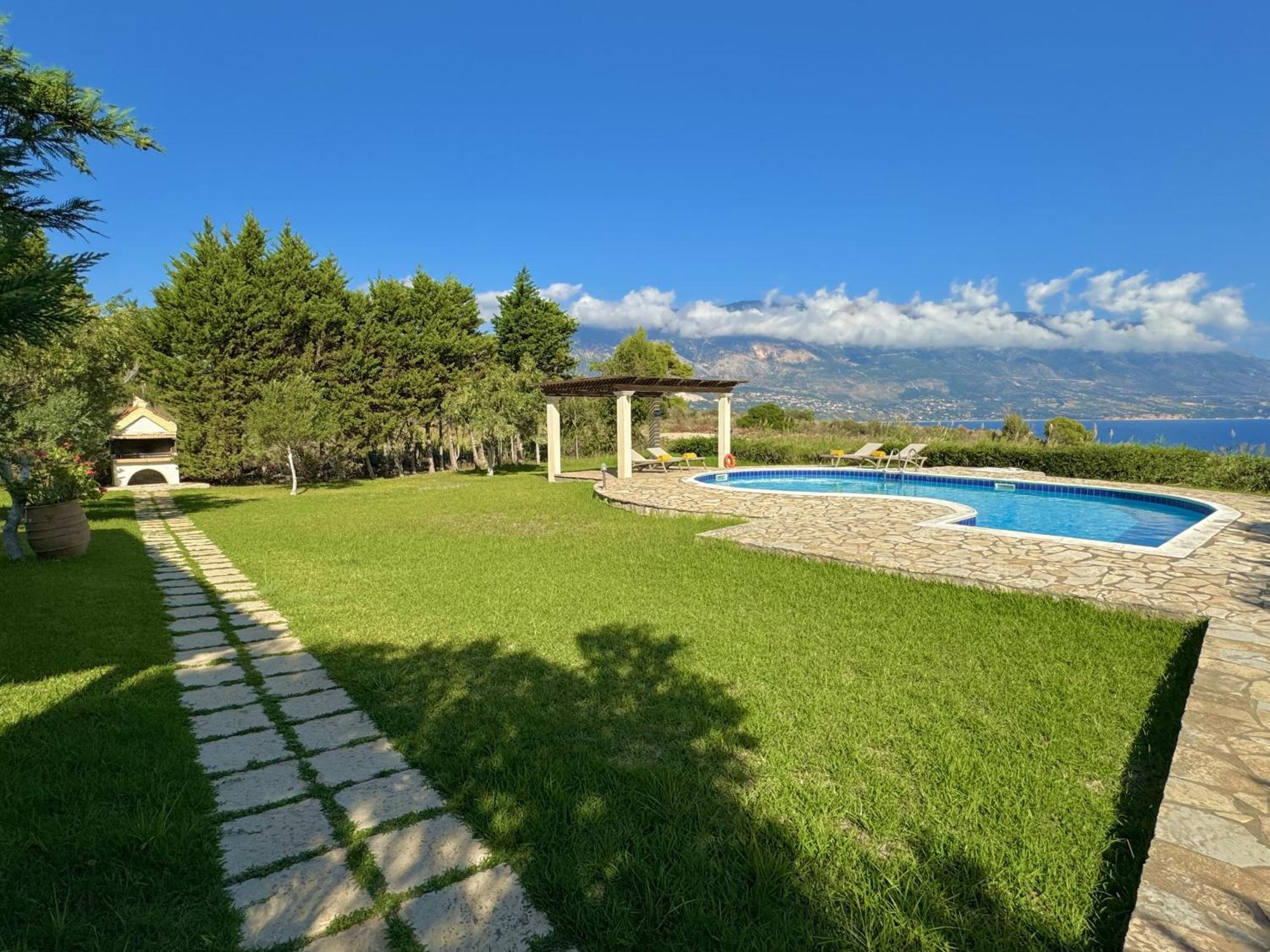 Villa Neptune Livathos  Exterior foto