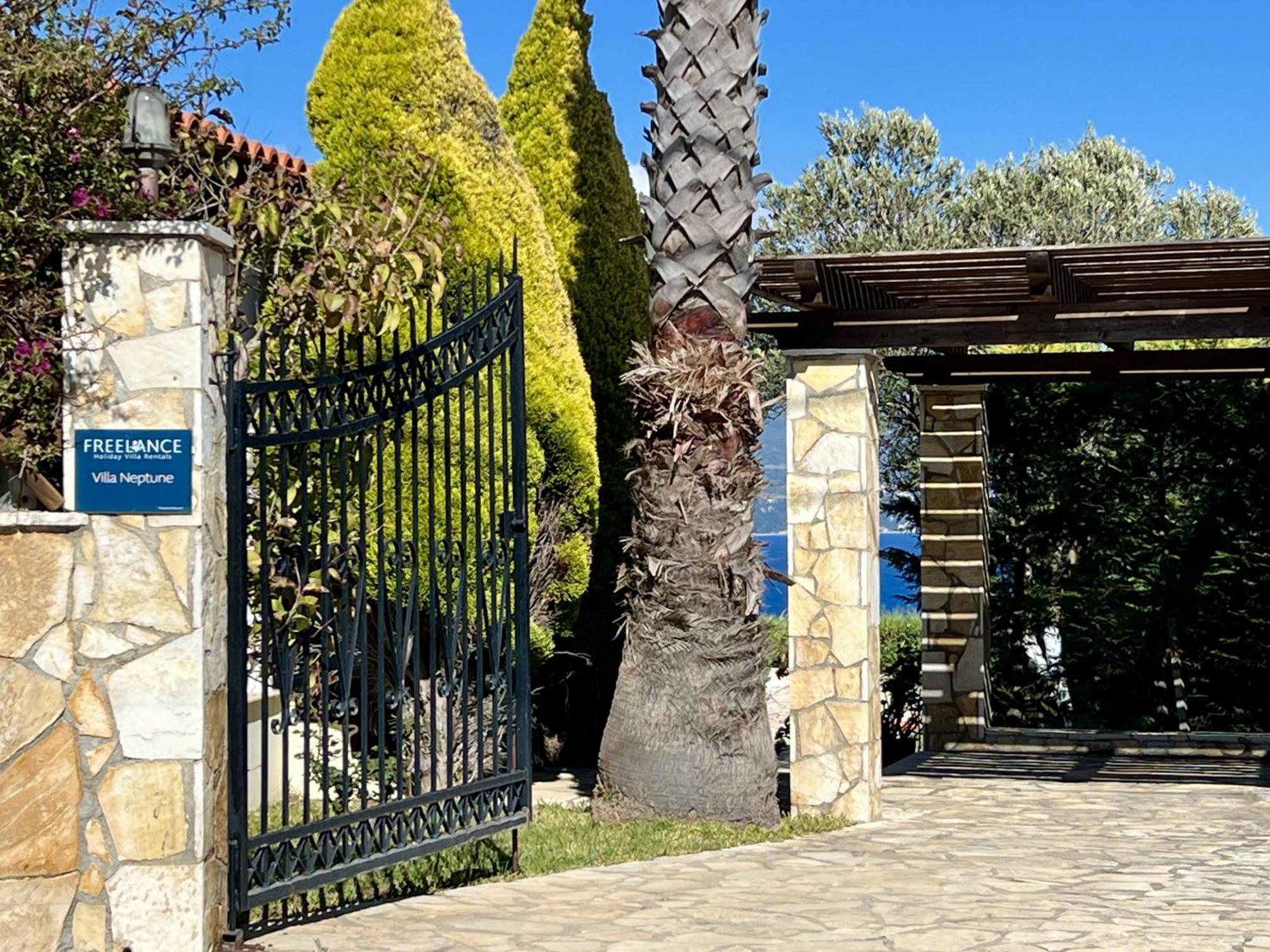 Villa Neptune Livathos  Exterior foto